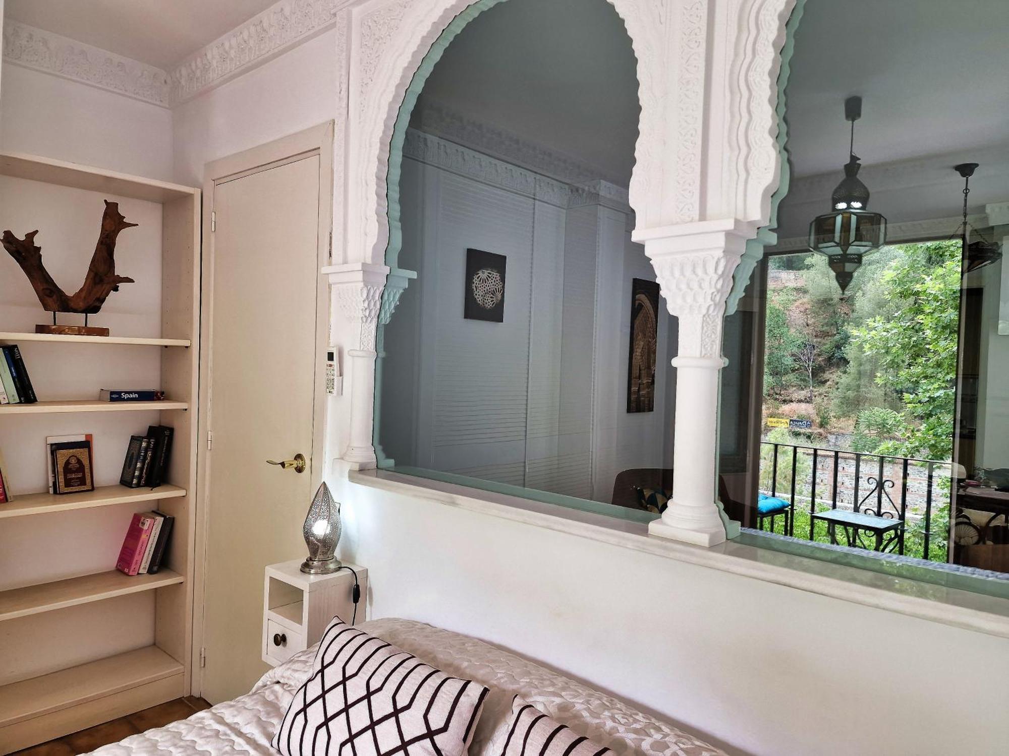 The Nasrid Palace From Your Bed ! 格拉纳达 外观 照片
